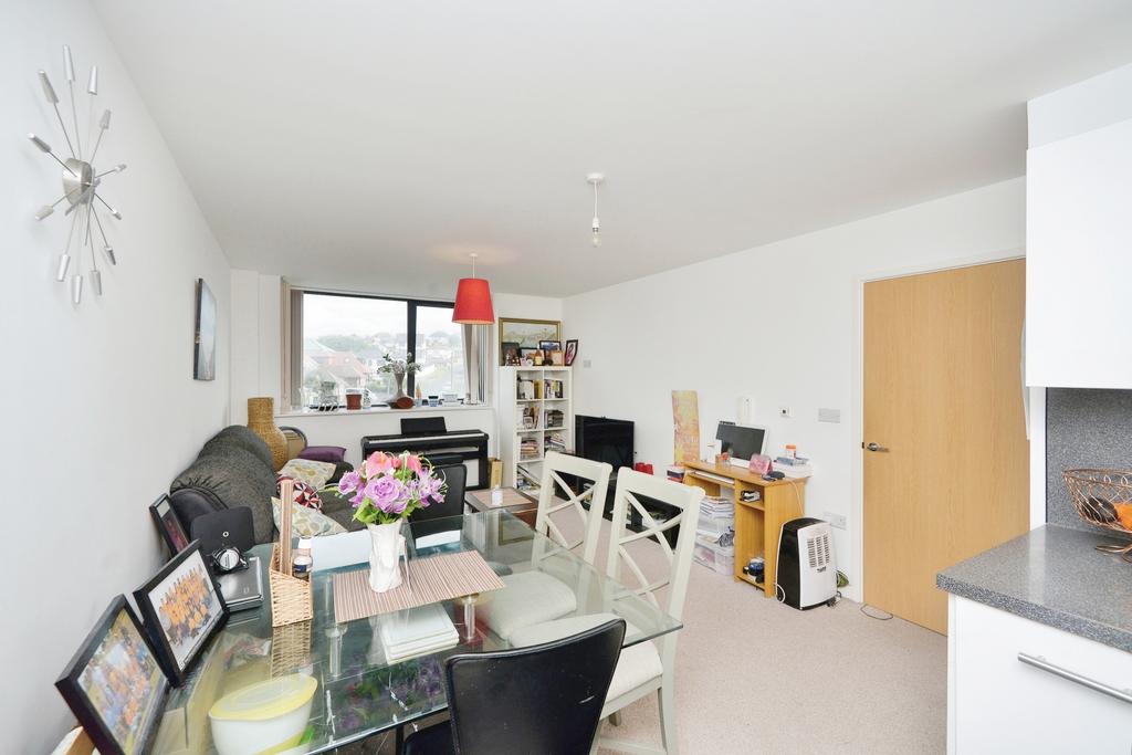 Living/Kitchen