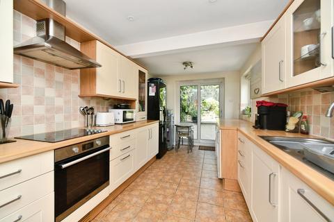 4 bedroom semi-detached house for sale, Oaklands Avenue, Saltdean, Brighton, East Sussex, BN2