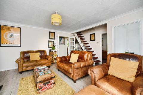 4 bedroom semi-detached house for sale, Oaklands Avenue, Saltdean, Brighton, East Sussex, BN2