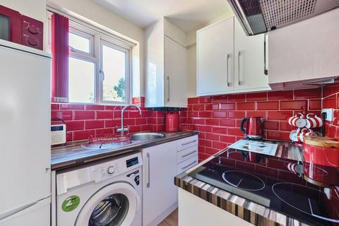 2 bedroom maisonette for sale, Peartree Close, Southampton SO19