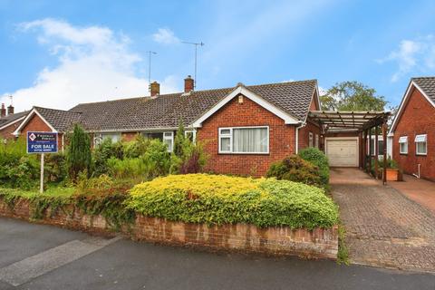 3 bedroom bungalow for sale, Denbeigh Drive, Tonbridge, Kent, TN10