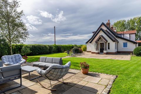 3 bedroom cottage for sale, Madeline Cottage, Westby Preston, PR4