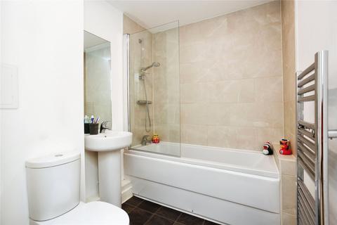 2 bedroom flat for sale, Cannons Wharf, Tonbridge, Kent, TN9