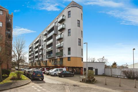 2 bedroom flat for sale, Walters Farm Road, Tonbridge, Kent, TN9
