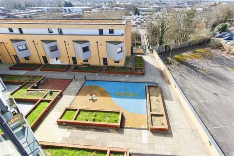 2 bedroom flat for sale, Walters Farm Road, Tonbridge, Kent, TN9