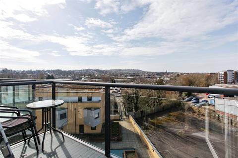 2 bedroom flat for sale, Walters Farm Road, Tonbridge, Kent, TN9