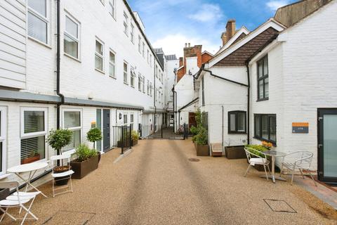 2 bedroom flat for sale, High Street, Tonbridge, Kent, TN9