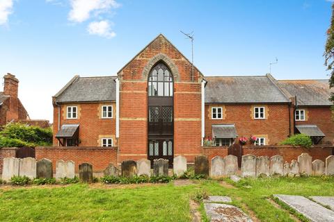 2 bedroom flat for sale, Kinnings Row, Tonbridge, Kent, TN9