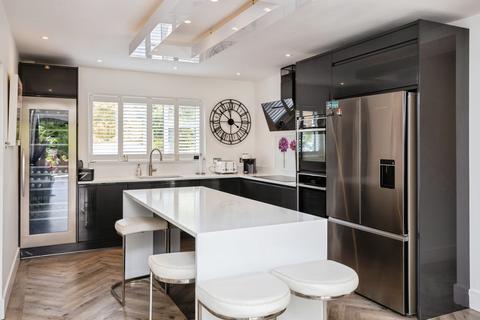 4 bedroom detached house for sale, Foalhurst Close, Tonbridge, Kent, TN10