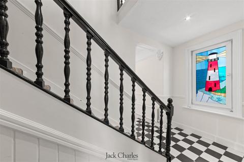 4 bedroom detached house for sale, Tonbridge