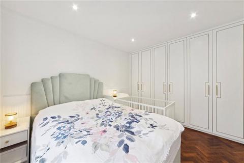 1 bedroom flat for sale, Thackeray Court, London SW3