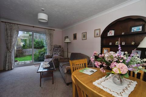 undefined, Saunders Close, UCKFIELD, East Sussex, TN22