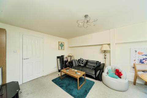 2 bedroom flat for sale, New Town, Uckfield, East Sussex, TN22