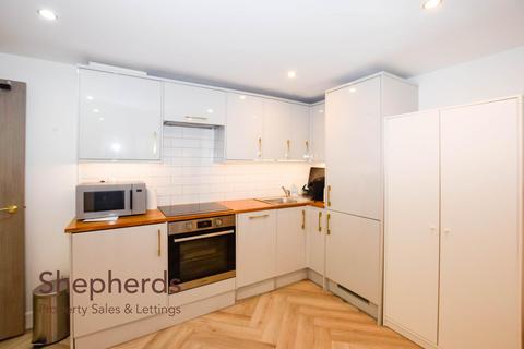 1 bedroom flat for sale, Westgate Court, Waltham Cross EN8