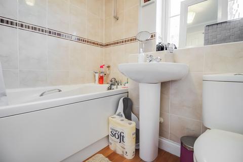 undefined, Horsham Road, Swindon SN3