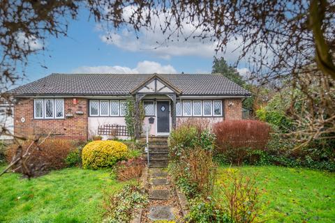 2 bedroom detached bungalow for sale, Sunny Rise, Chaldon, CR3