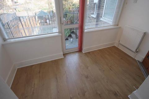 2 bedroom flat to rent, Belle Vue Road, Walthamstow, London