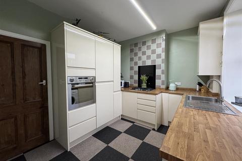 3 bedroom terraced house for sale, Glen View Road, Shelley, Huddersfield HD8 8JS