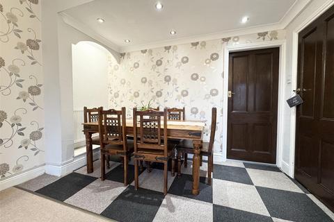 undefined, Glen View Road, Shelley, Huddersfield HD8 8JS