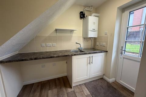 4 bedroom detached house to rent, Old Lands Hill, Berkshire RG12