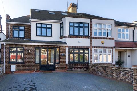 5 bedroom semi-detached house for sale, Kings Avenue, Woodford Green, IG8