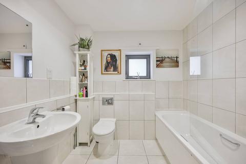 1 bedroom flat for sale, Carville Street, Finsbury Park, London, N4