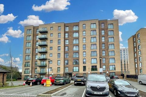 2 bedroom ground floor flat to rent, Brooklands Court, Stirling Drive, Luton, Bedfordshire, LU2 0GE