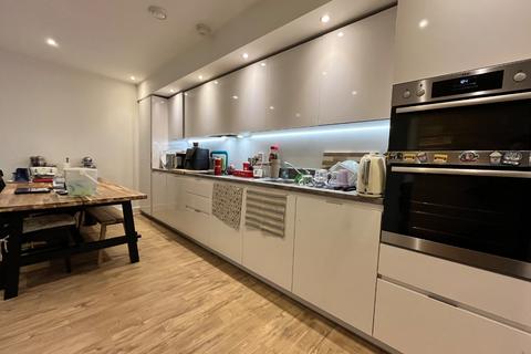 2 bedroom ground floor flat to rent, Brooklands Court, Stirling Drive, Luton, Bedfordshire, LU2 0GE