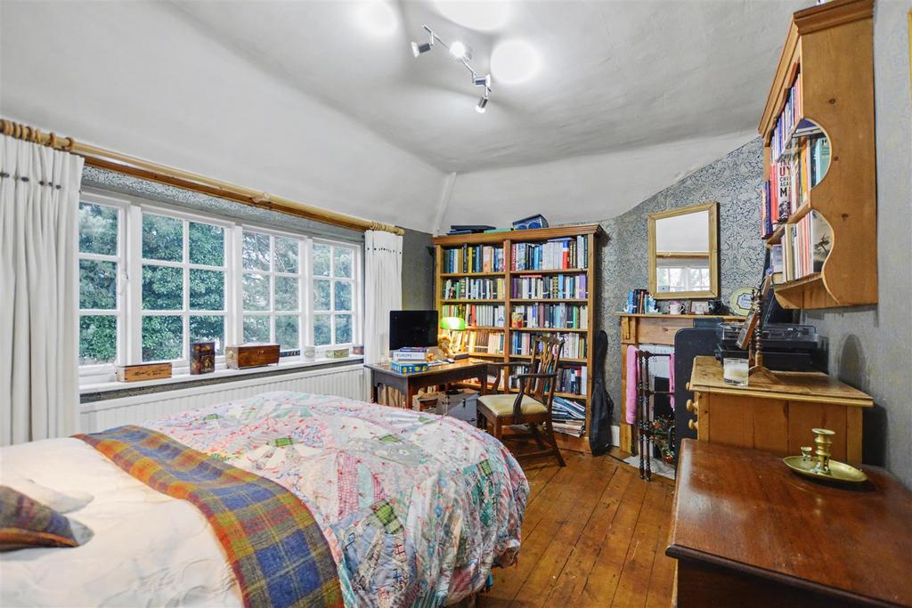Bedroom 4 1.jpeg