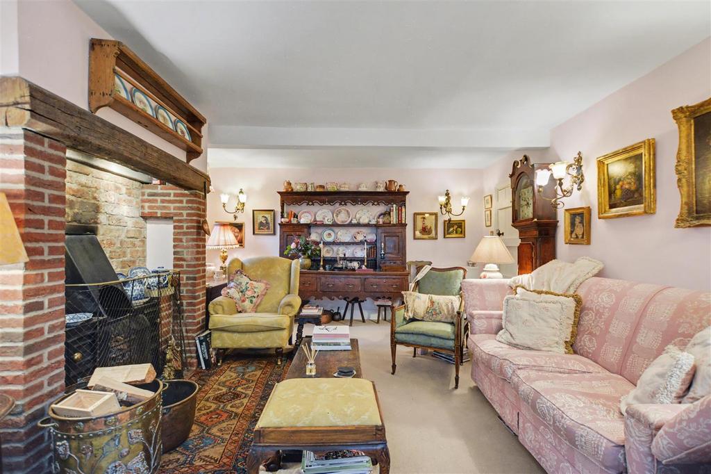 Lounge 3.jpeg