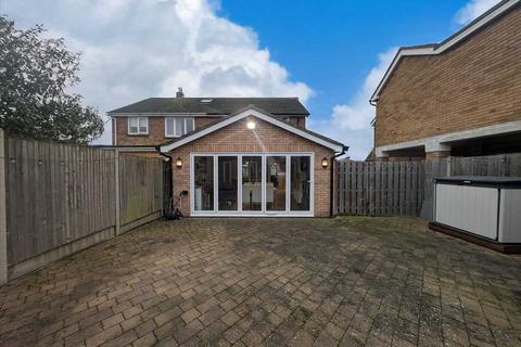 3 bedroom semi-detached house for sale, Great Clacton CO15