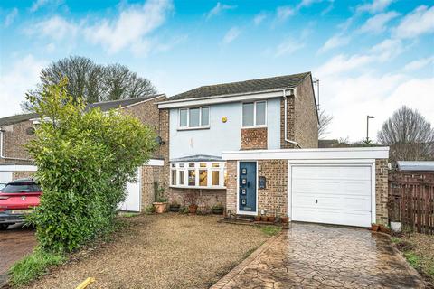 undefined, Burns Crescent, Bicester
