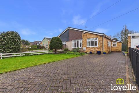 2 bedroom semi-detached bungalow for sale, The Wolds, Cottingham HU16