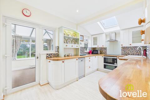 2 bedroom semi-detached bungalow for sale, The Wolds, Cottingham HU16