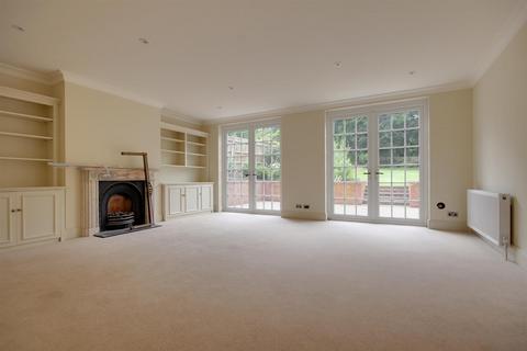 undefined, Northcliffe Drive, London