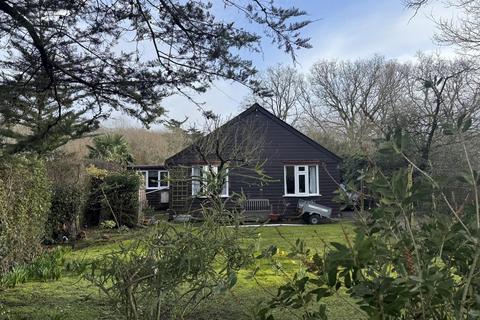 2 bedroom bungalow for sale, Hamstead Road, Cranmore, Yarmouth
