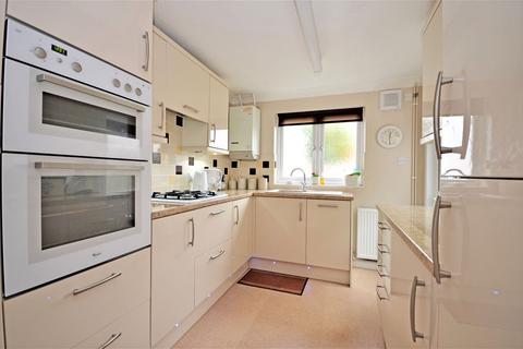 3 bedroom terraced house for sale, Essex Road, Bognor Regis