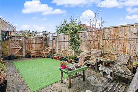 3 bedroom semi-detached house for sale, OAK ROAD, LEATHERHEAD, KT22