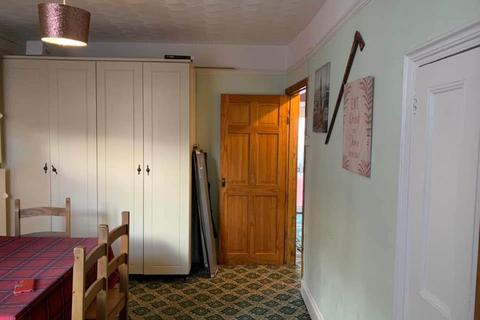 undefined, Chatsworth Road, Luton LU4