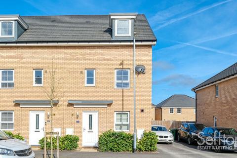 4 bedroom semi-detached house for sale, Metcalf Road, Rackheath, Norwich, Norfolk