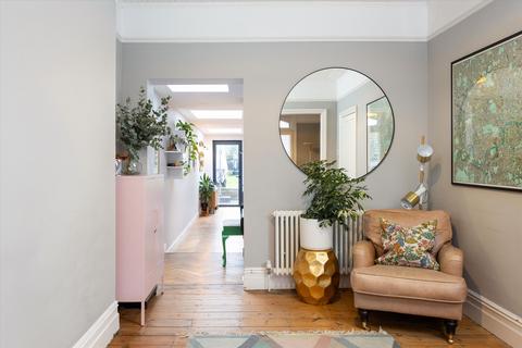 4 bedroom terraced house for sale, Upland Road, London SE22.