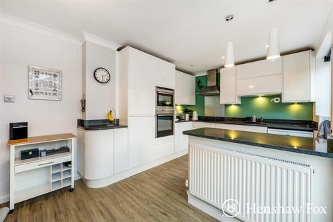 3 bedroom detached house for sale, Oatlands, Fishlake Meadows, Romsey
