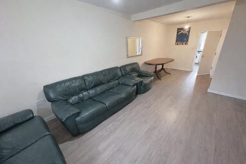 undefined, Harlington Road, Hillingdon, Greater London, UB8