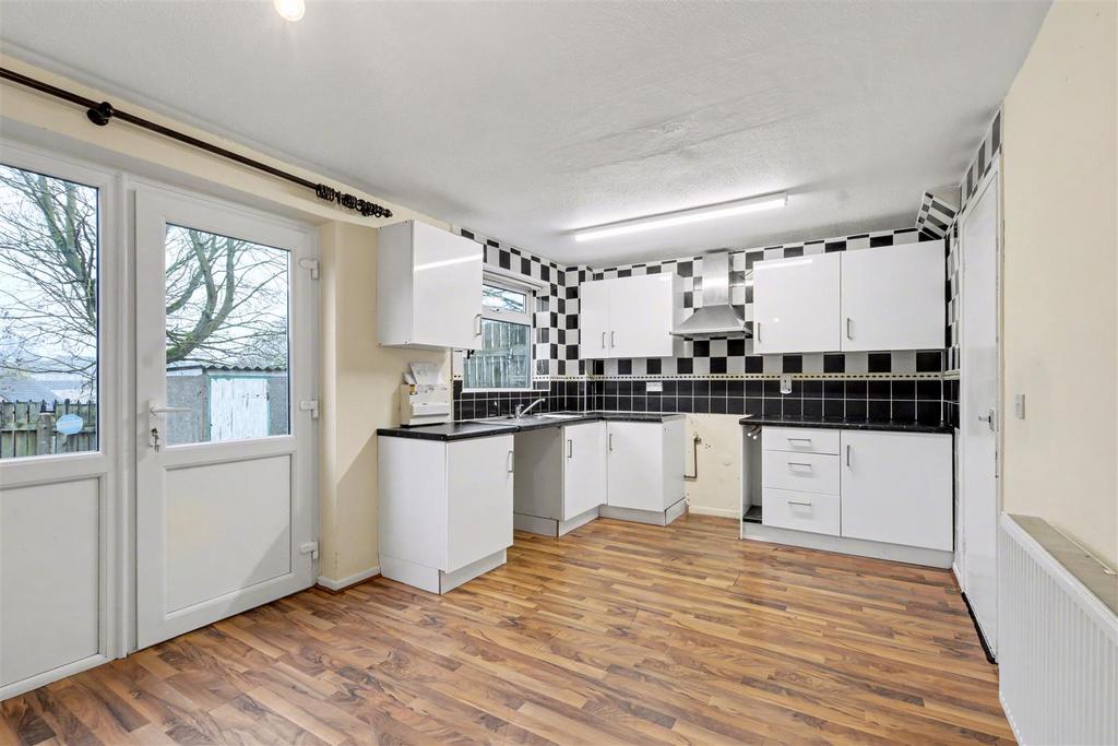 Kitchen 1.jpeg