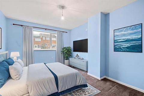 3 bedroom end of terrace house for sale, Aveline Close, Nottingham