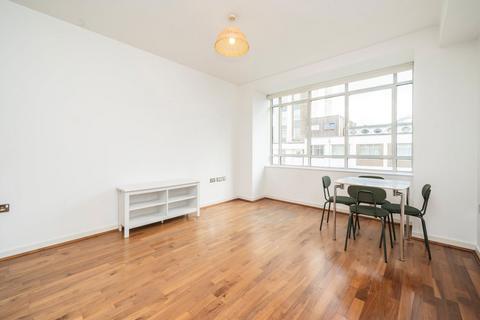 1 bedroom flat to rent, Great West Road, Brentford TW8