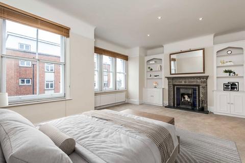 3 bedroom flat for sale, Latchmere Road, London SW11