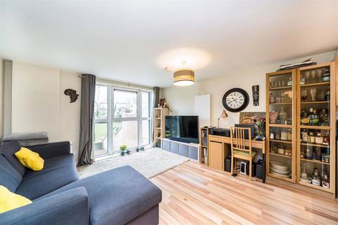 Greenfell Mansions, London SE8