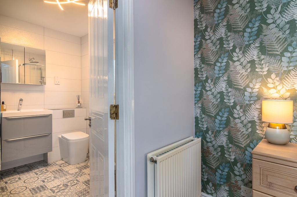 Ensuite