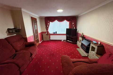 undefined, Hunters Park Avenue, Clayton, Bradford